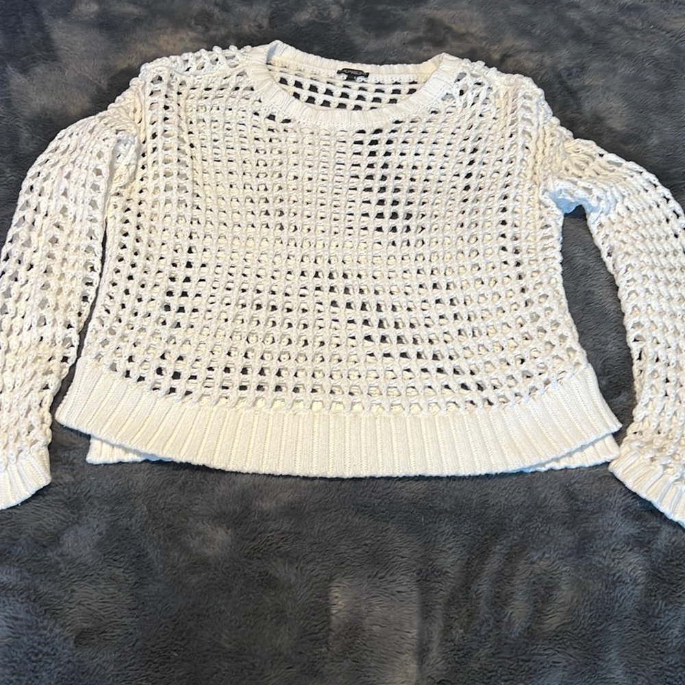 Women’s Express Sweater 🤍